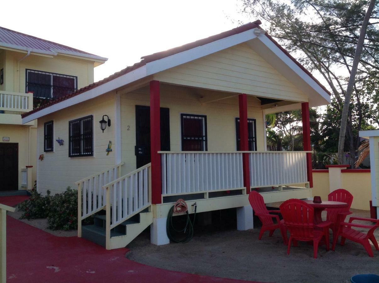The White Horse Inn - Hopkins Village Beach Belize Exterior photo