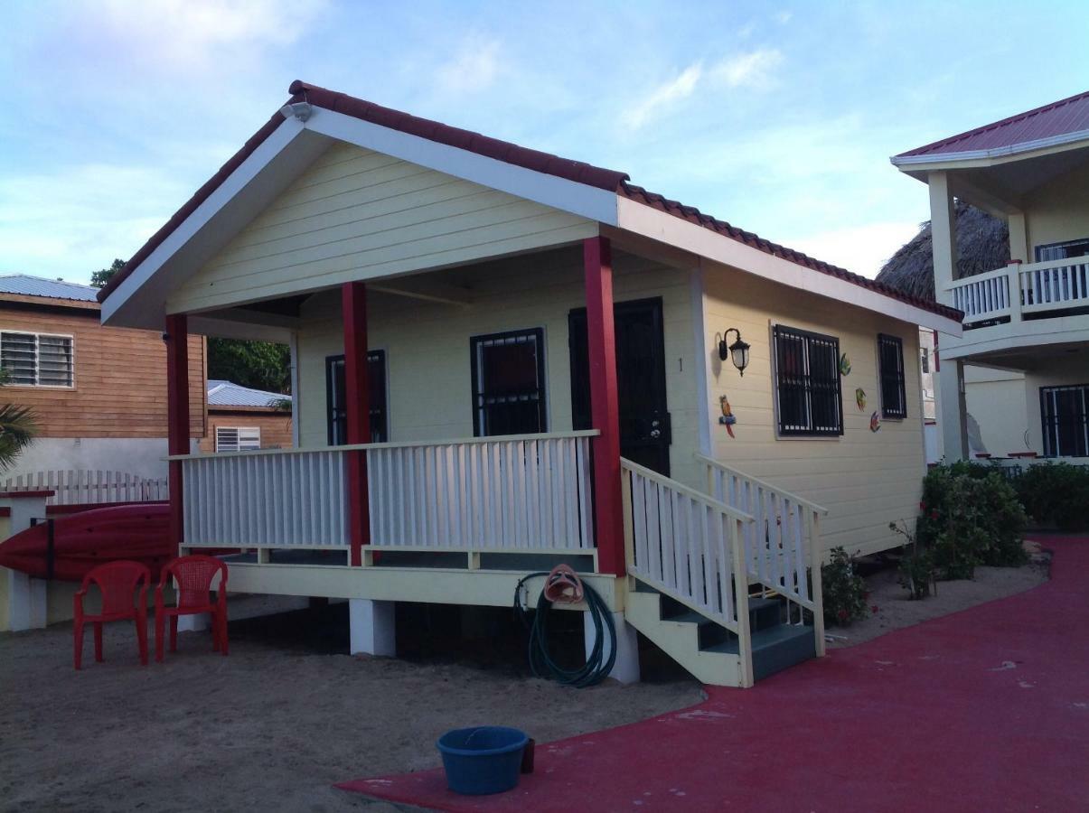 The White Horse Inn - Hopkins Village Beach Belize Exterior photo