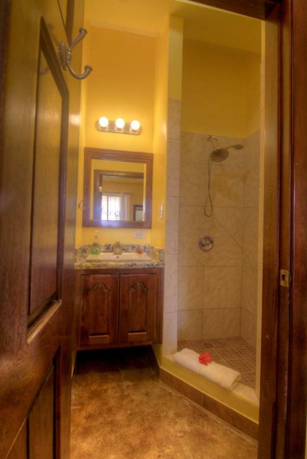The White Horse Inn - Hopkins Village Beach Belize Room photo
